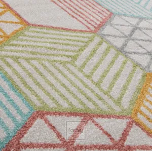 PestrofarebnýkoberecsgeometrickýmivzormiŠírka:120cm|Dĺžka:160cm45959_123330