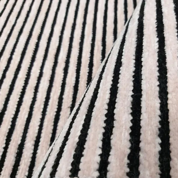 SvetloružovýkoberecdoobývačkyŠírka:80cm|Dĺžka:150cm48402_102949