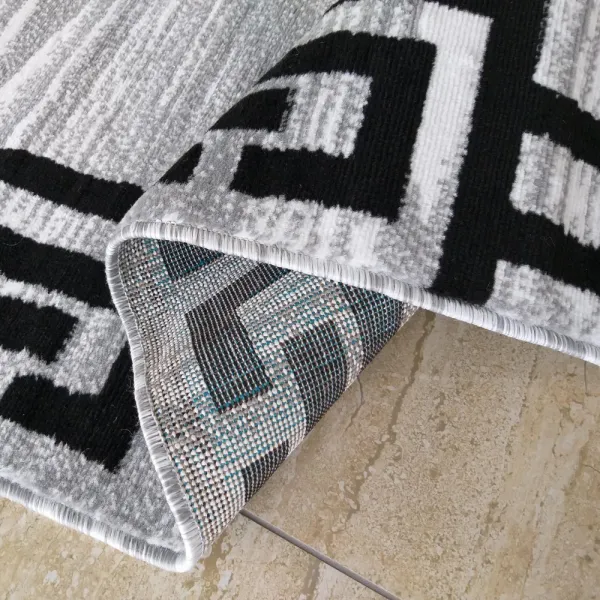 ŠtýlovýsivočiernykoberecsornamentomŠírka:80cm|Dĺžka:150cm48898_103363