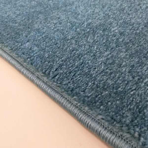 Domtextilu Jednofarebný koberec modrej farby Šírka: 200 cm | Dĺžka: 300 cm 30928_26430