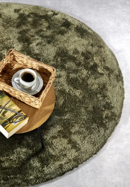 ELLE Decoration koberce Kusový koberec Cosy 106109 Green kruh z kolekcie Elle - 160x160 (priemer) kruh cm
