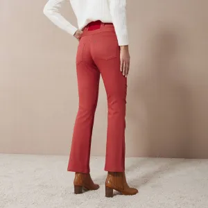 Bootcut džínsy s vysokým pásom, pre nižšiu postavu