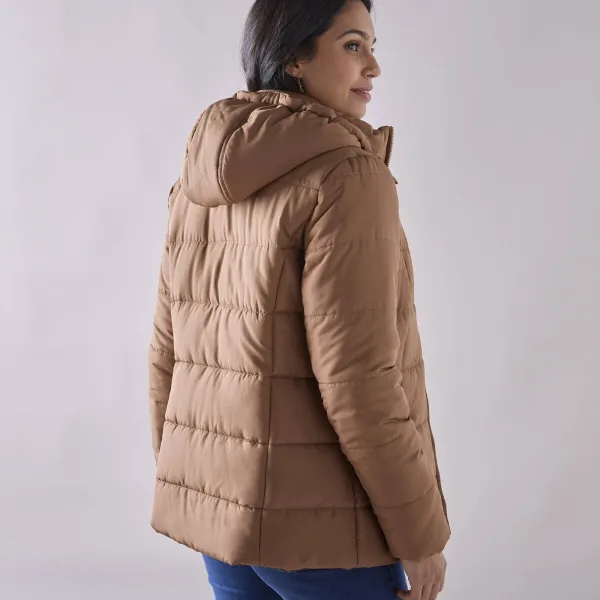 Krátka nepremokavá prešívaná bunda s opaskom, na zips