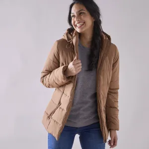 Krátka nepremokavá prešívaná bunda s opaskom, na zips