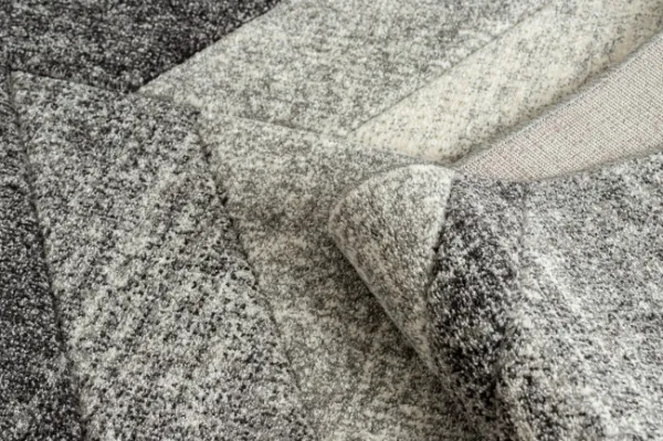 Koberec FEEL 5673/16811 HERRINGBONE čierny / sivý / krémový