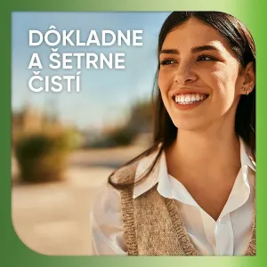Sensodyne Nourish Healthy Clean zubná kefka