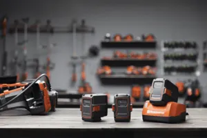 Nabíjačka batérií Husqvarna 40-C1000X4