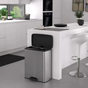 Curver Pedálový kôš Deco obdĺžnikový 65 l strieborný