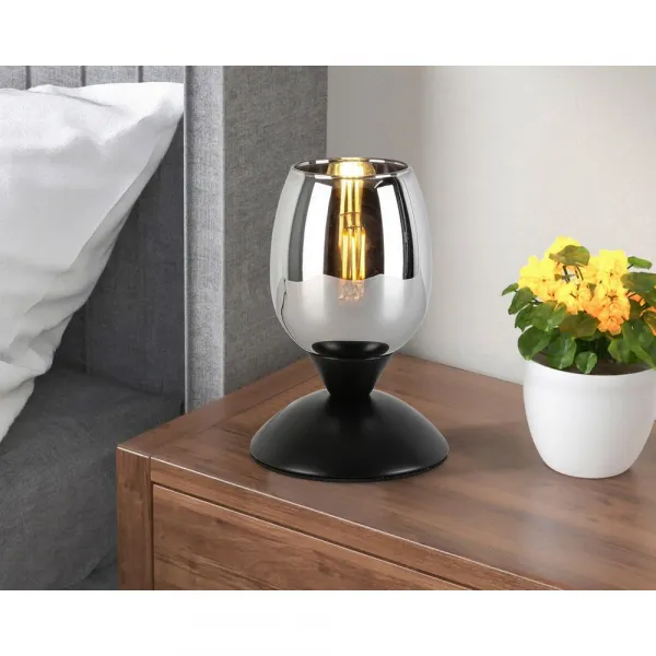 STOLNÁ LAMPA BLACKO