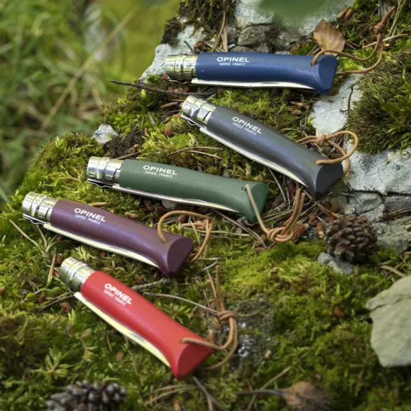 Opinel N°08 Bushwhacker Garnet