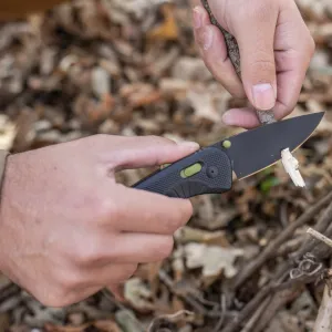 SOG Aegis AT Black & Moss