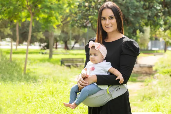 InnovaGoods Nosítko na děti do 3 let s kapsami