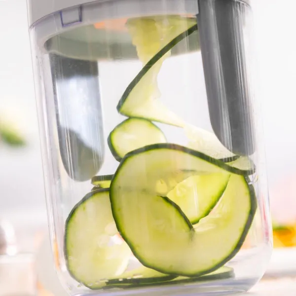InnovaGoods Ruční spiralizér a kráječ zeleniny s recepty