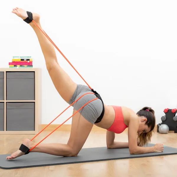 InnovaGoods Posilovací pás s odporovou gumou na nohy Bootrainer