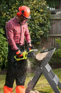 RYOBI 2300 W Reťazová píla 40 cm RCS2340B