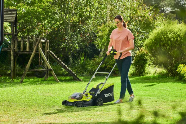 AKU kosačka na trávu RYOBI RY18LM37A-240 RY5133004798