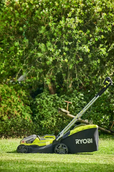 AKU kosačka na trávu RYOBI RY18LM37A-240 RY5133004798