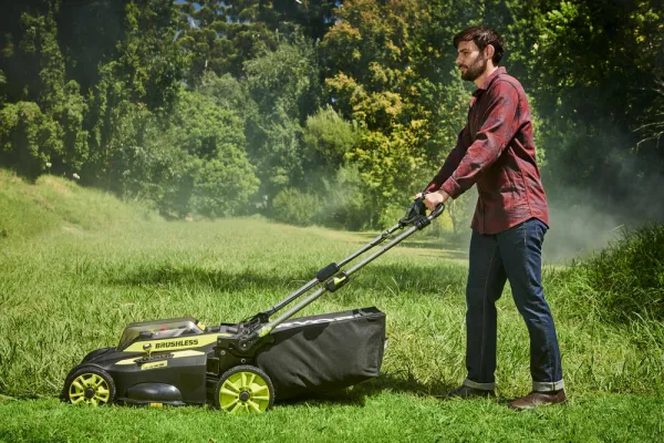 AKU kosačka na trávu RYOBI RY36LMX51A-160 s pojazdom RY5133004589