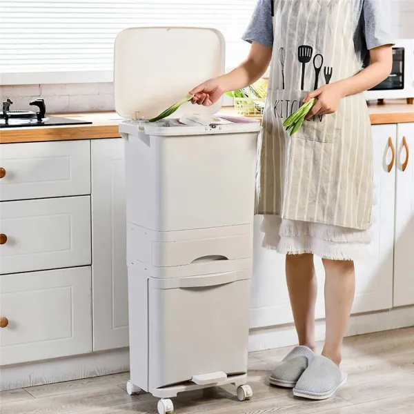 Recyklačný kontajner 42L krém Nardan