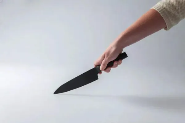 Nôž Kuro šéfkuchára 19 cm - Essentials