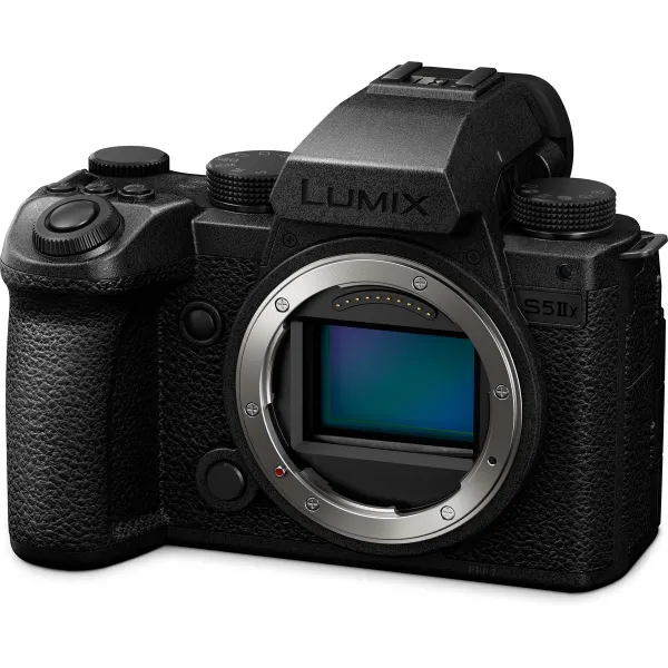 Panasonic Lumix S5 II X + 24-105 mm F/4
