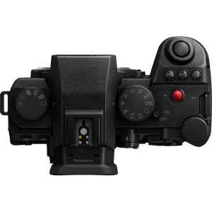 Panasonic Lumix S5 II X + 24-105 mm F/4