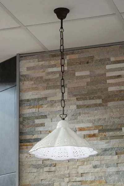 LAMPEDUSA závěsné svítidlo E27, 60W, 230V, keramické stínítko, mosazný řetěz MC011C