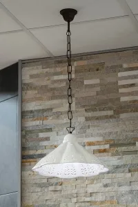 LAMPEDUSA závěsné svítidlo E27, 60W, 230V, keramické stínítko, mosazný řetěz MC011C