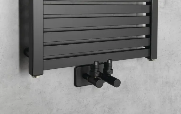 AQUALINE - TONDI vykurovacie teleso 450x970 stredové pripojenie, čierna mat DT456T