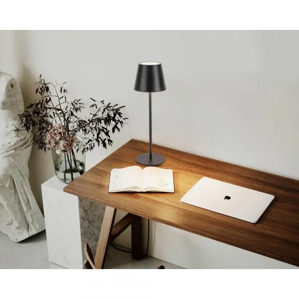 NABÍJATEĽNÁ STOLNÁ LAMPA NOEMI