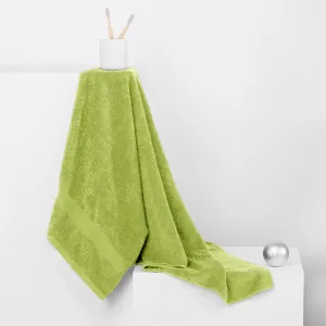 Bavlnený uterák DecoKing Marina celadonový, veľkosť 70x140