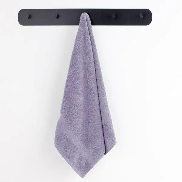 Bavlnený uterák DecoKing Marina orgovánový, veľkosť 50x100