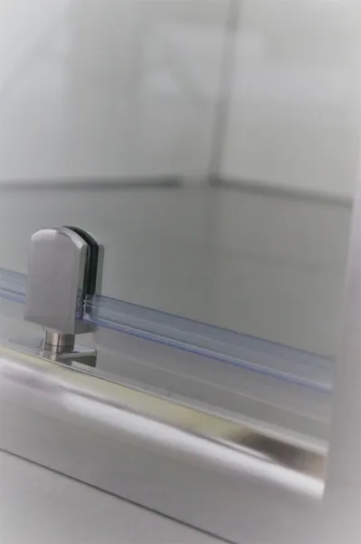 HOPA - Sprchové dvere do niky SMART - alarm - Farba rámu zásteny - Hliník chróm, Rozmer A - 80, Smer zatváranie - Univerzálny Ľavé / Pravé, Výplň - Číre bezpečnostné sklo - 6 mm OLBALA80CCBV