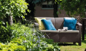 Záhradná pohovka CORFU LOVE SEAT Allibert Hnedá