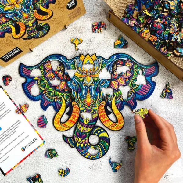 DREVENÉ FAREBNÉ PUZZLE - Posvätný Slon