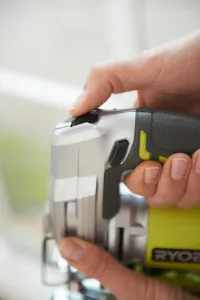 RYOBI 680 W  RJS1050-K