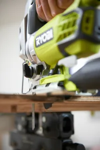 RYOBI 680 W  RJS1050-K