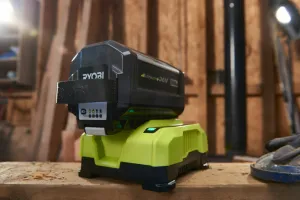 AKU 36V rychlonabíjačka RYOBI RY36C60A RY5133004555