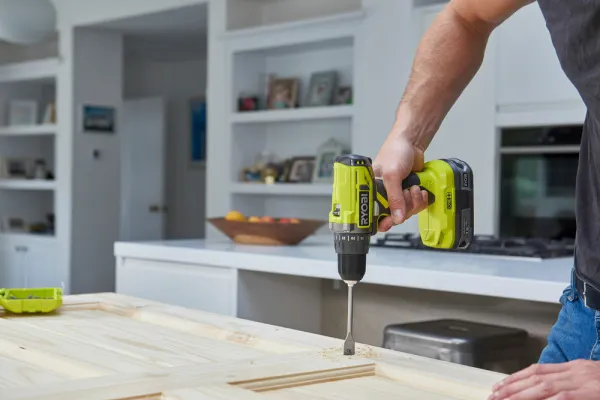 Skrutkovač RYOBI R18DD2-220S 18V + akumulátor + nabíjačka RY5133003821