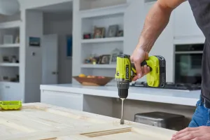Skrutkovač RYOBI R18DD2-220S 18V + akumulátor + nabíjačka RY5133003821