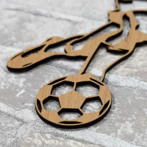Drevená nálepka na stenu - Futbalista
