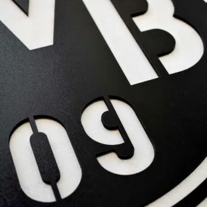 Drevené logo futbalového klubu - BVB