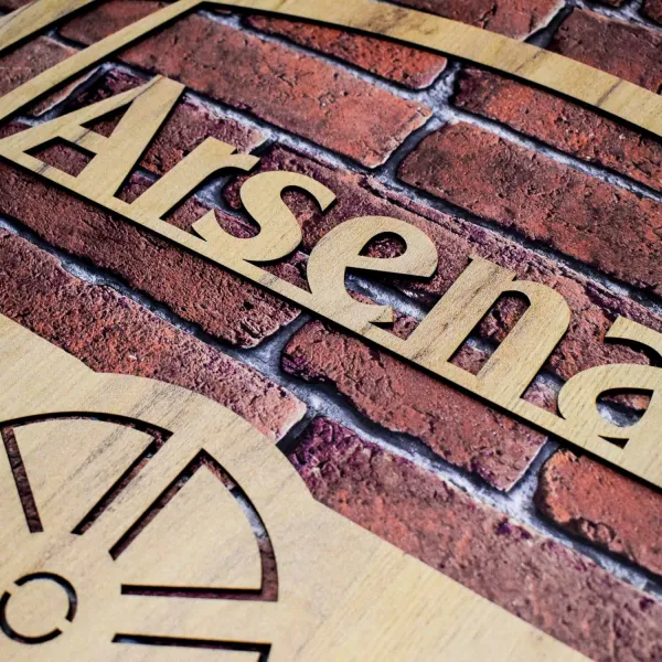 Logo futbalového klubu z dreva - Arsenal