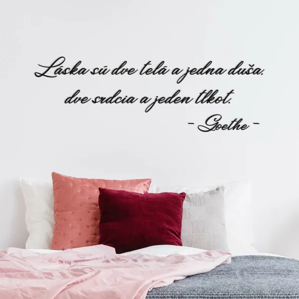 Drevená samolepka - Citát o láske