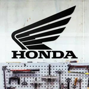 Drevené 3D logo motorky na stenu - Honda