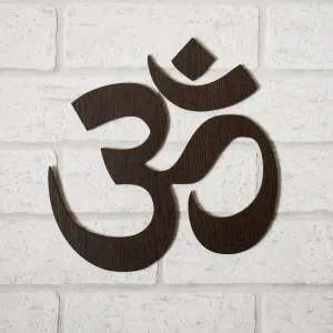 Drevený symbol Ohm na stenu