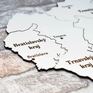 PUZZLE z dreva - Mapa krajov Slovenska