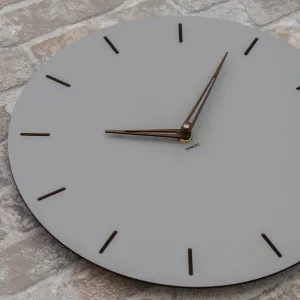 Minimalistické drevené hodiny