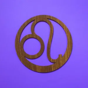 Drevený symbol - Znamenie zverokruhu Lev
