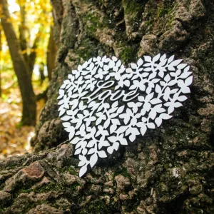 Darček pre partnera - Drevené srdiečko Love